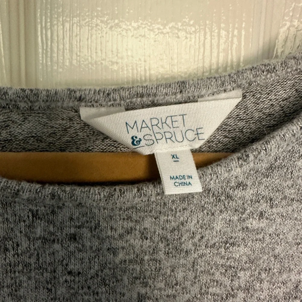Market & Spruce Heather Gray Knit Top